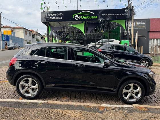 MERCEDES-BENZ GLA 200 1.6 CGI FLEX ADVANCE 7G-DCT MERCEDES-BENZ GLA 200 1.6 CGI FLEX ADVANCE 7G-DCT